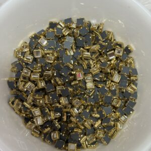 4X4 Square Kundan-White