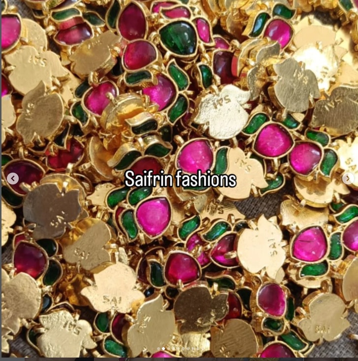 jadau-lotus-pendant-single-buds