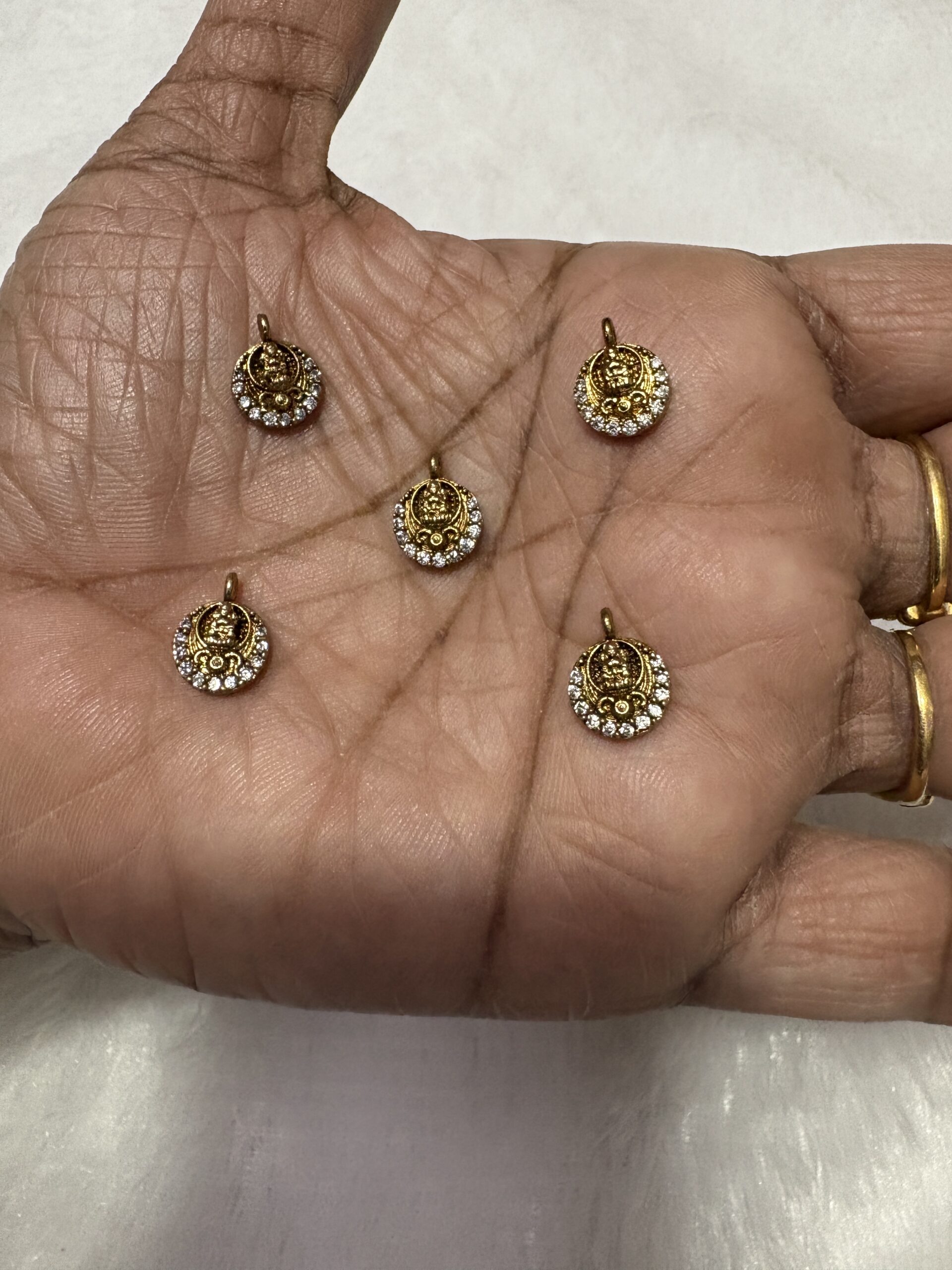 lakshmi-moon-stone-base-white