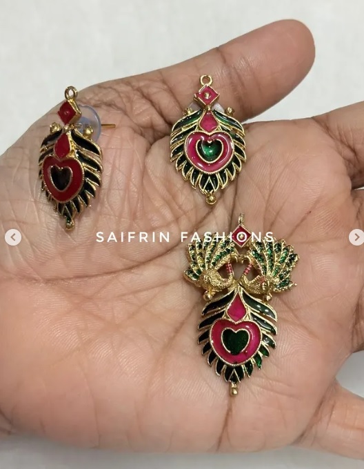 peacock-earning-pendant-set