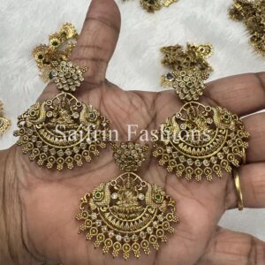 Lakshmi Pendant (Design 28)